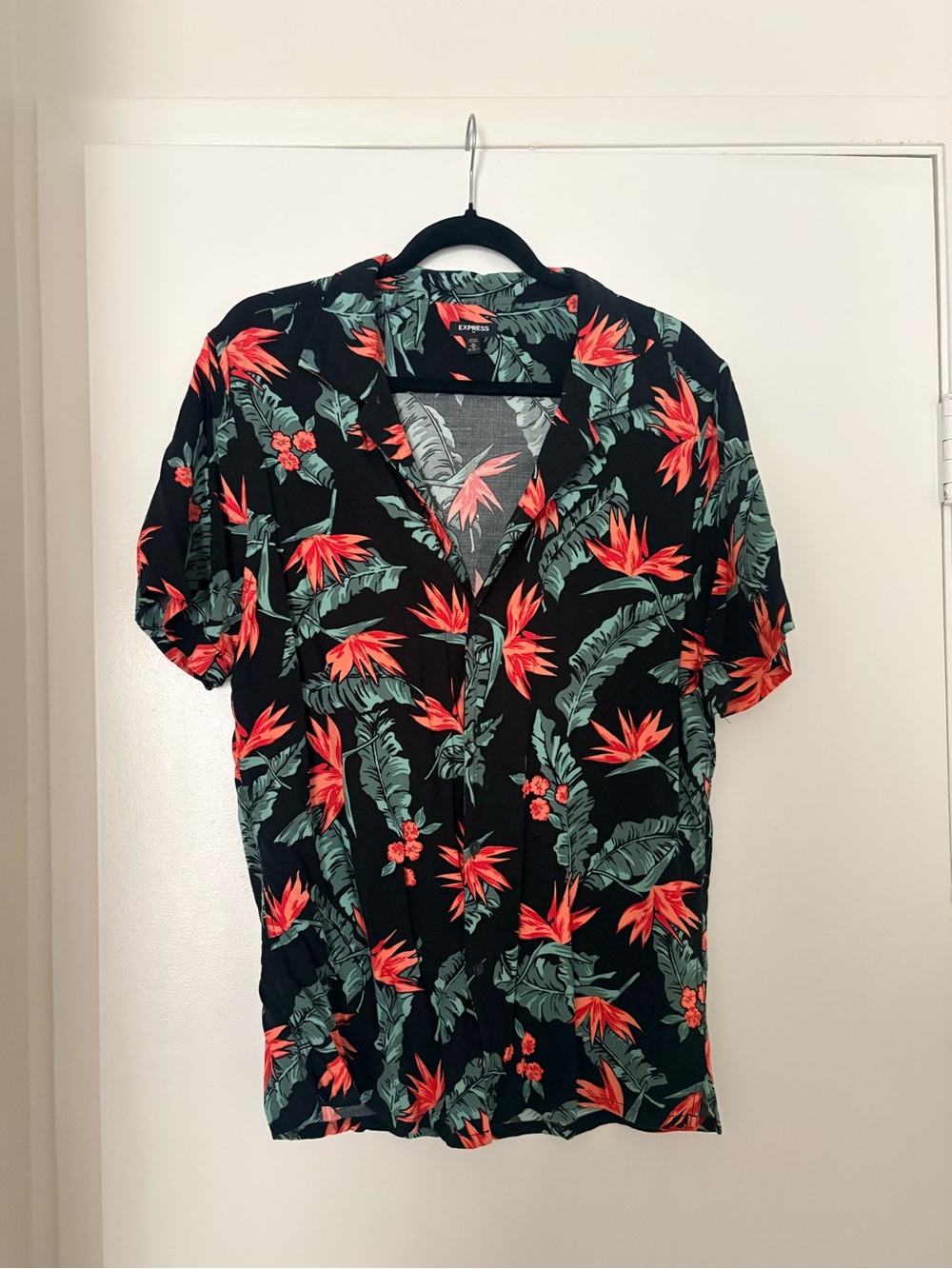 Express Black Short Sleeve Tropical Floral Button-Down Shirt